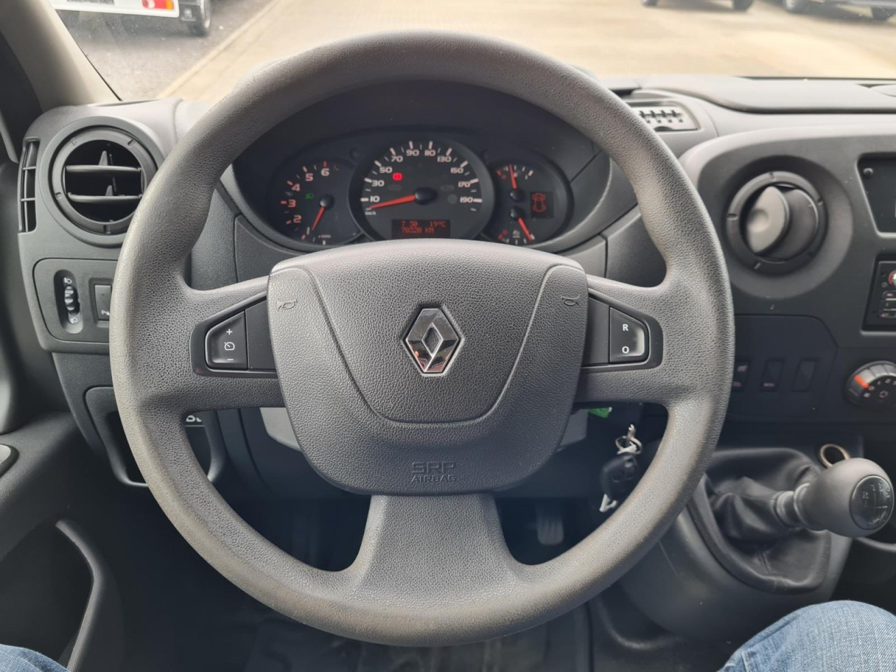 Panel van, Combi van Renault Master 35 Kasten LR Doka 6-Sitze 4x4 Allrad AHK KLIMA PDC: picture 9 Panel van, Combi van Renault Master 35 Kasten LR Doka 6-Sitze 4x4 Allrad AHK KLIMA PDC: picture 9