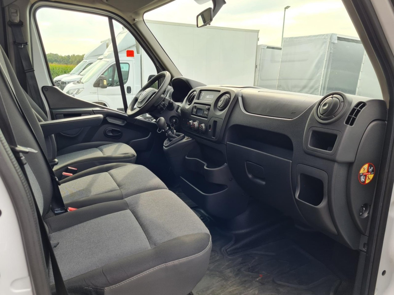 Panel van, Combi van Renault Master 35 Kasten LR Doka 6-Sitze 4x4 Allrad AHK KLIMA PDC: picture 13 Panel van, Combi van Renault Master 35 Kasten LR Doka 6-Sitze 4x4 Allrad AHK KLIMA PDC: picture 13