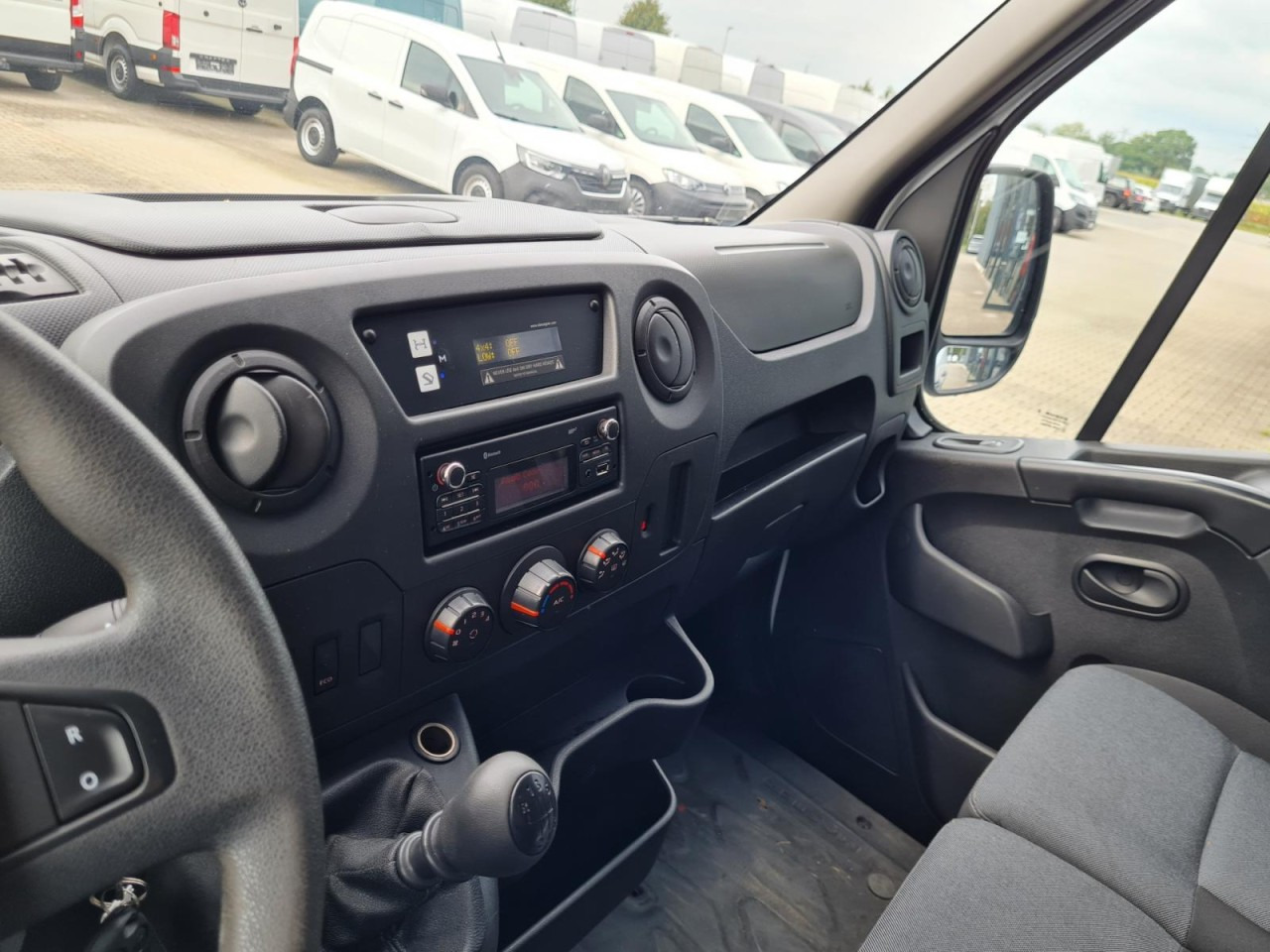 Panel van, Combi van Renault Master 35 Kasten LR Doka 6-Sitze 4x4 Allrad AHK KLIMA PDC: picture 11 Panel van, Combi van Renault Master 35 Kasten LR Doka 6-Sitze 4x4 Allrad AHK KLIMA PDC: picture 11