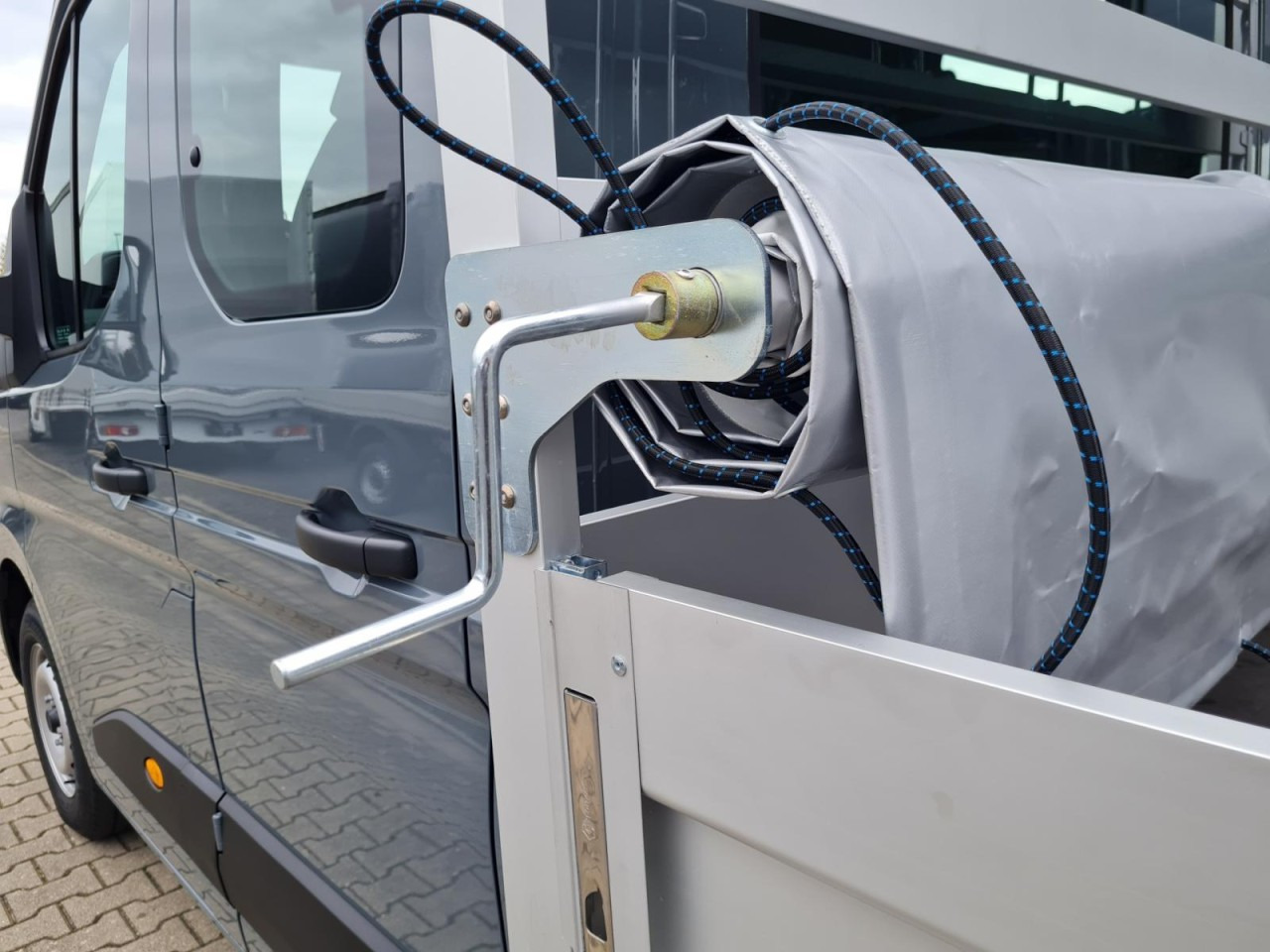 Flatbed van, Combi van Renault Master 35 New Doka lang L3 AG Klima Komfort Tempomat: picture 19 Flatbed van, Combi van Renault Master 35 New Doka lang L3 AG Klima Komfort Tempomat: picture 19