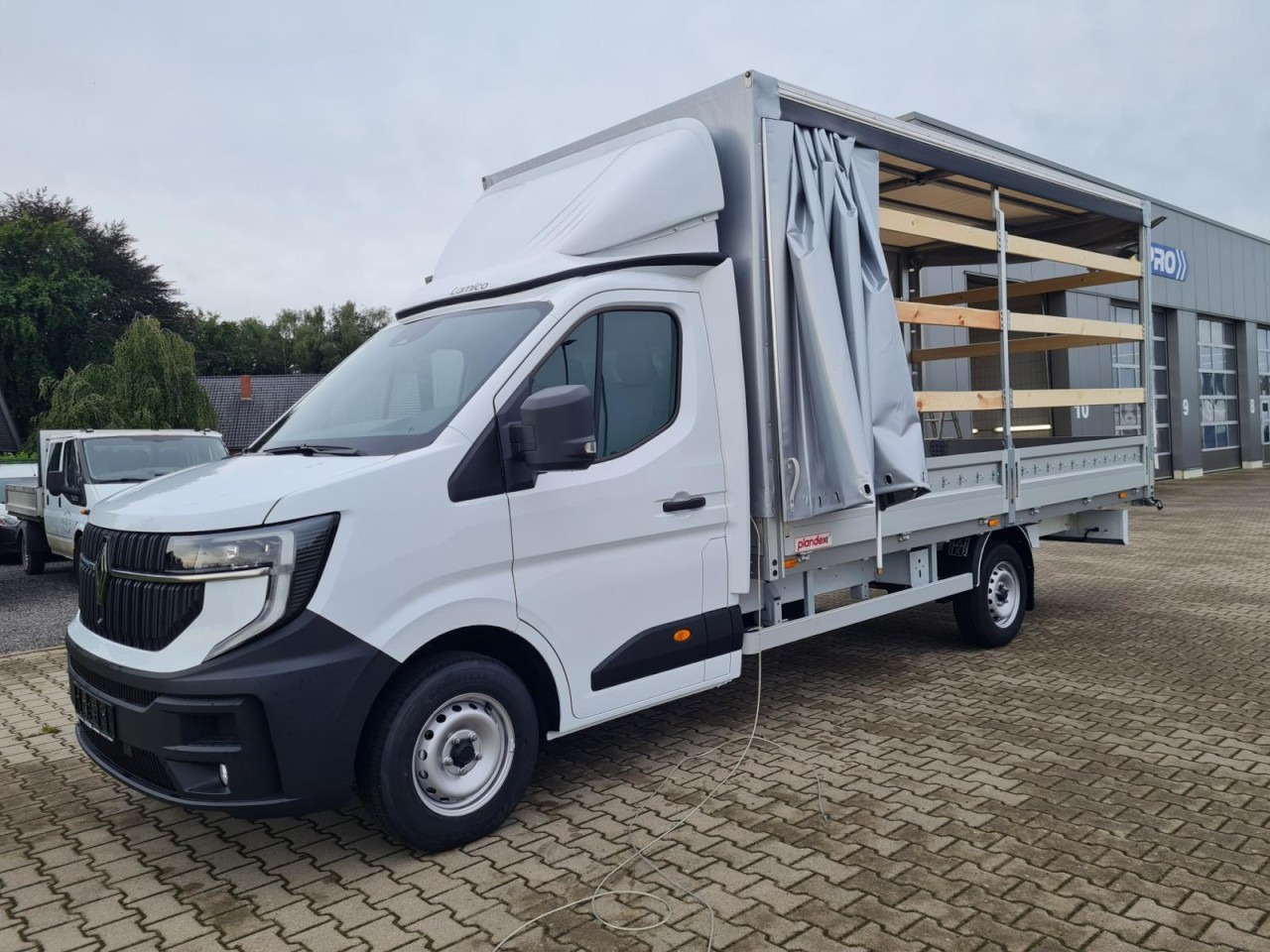 Curtain side van Renault Master Pritsche Schiebe Plane 10 Pal. LUFTFEDERUNG: picture 15