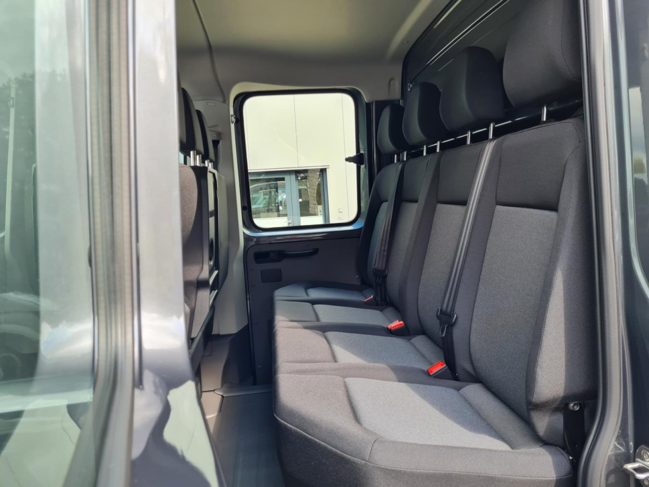 New Flatbed van, Combi van Volkswagen Crafter 35 Doka 7-Sitze MAXI L4 KLIMA TEMPOMAT: picture 14 New Flatbed van, Combi van Volkswagen Crafter 35 Doka 7-Sitze MAXI L4 KLIMA TEMPOMAT: picture 14