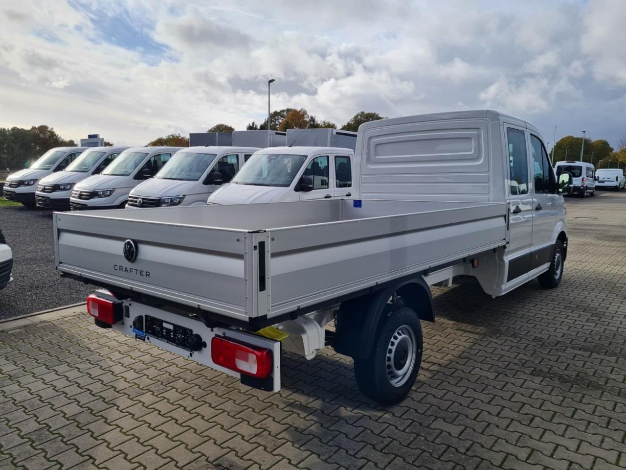 Volkswagen Crafter 35 Doka TDI L4 lang KLIMA TEMPOMAT - Flatbed van, Combi van: picture 5 Volkswagen Crafter 35 Doka TDI L4 lang KLIMA TEMPOMAT - Flatbed van, Combi van: picture 5