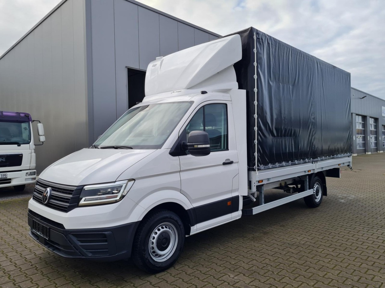 Volkswagen Crafter 35 Pritsche TDI Schiebe Plane L4 - Curtain side van: picture 3 Volkswagen Crafter 35 Pritsche TDI Schiebe Plane L4 - Curtain side van: picture 3