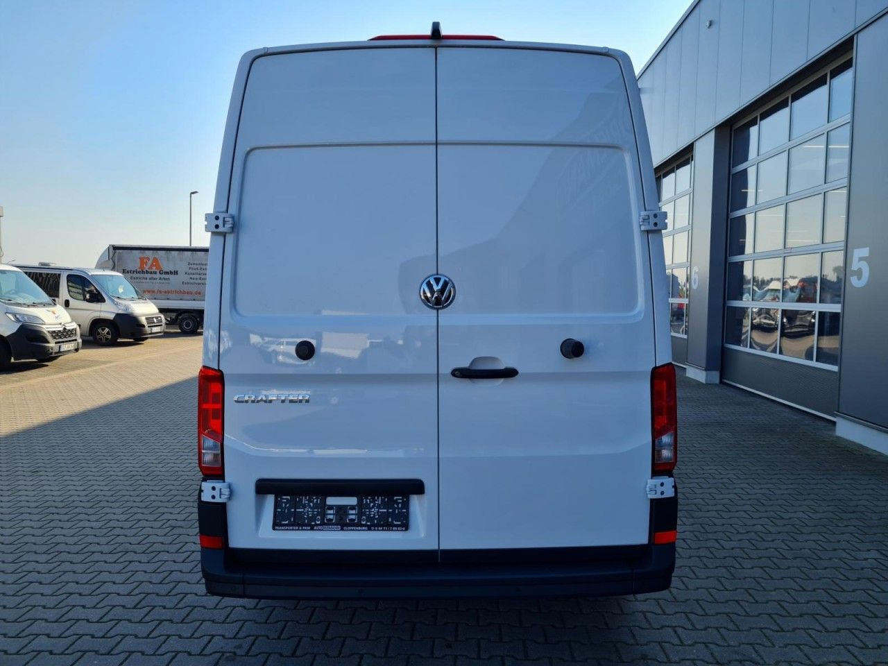Volkswagen Crafter Kasten TDi MR Automatik KAMERA TEMPOMAT - Small van: picture 5 Volkswagen Crafter Kasten TDi MR Automatik KAMERA TEMPOMAT - Small van: picture 5
