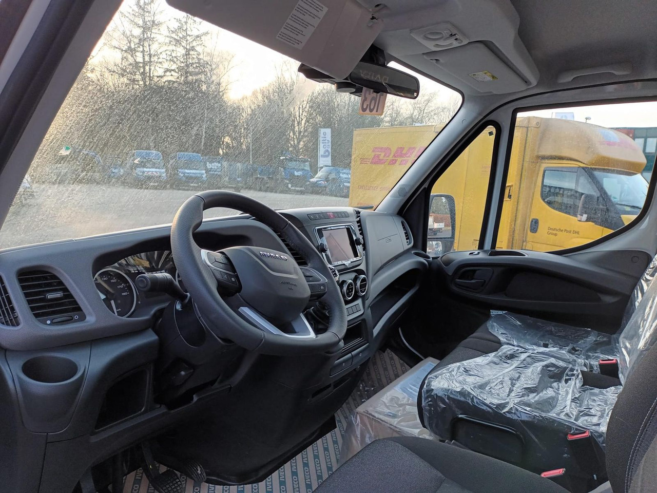 Flatbed van Iveco Daily 35S16H3.0  Pritsche,AHK, Rückfahrkamera...: picture 6
