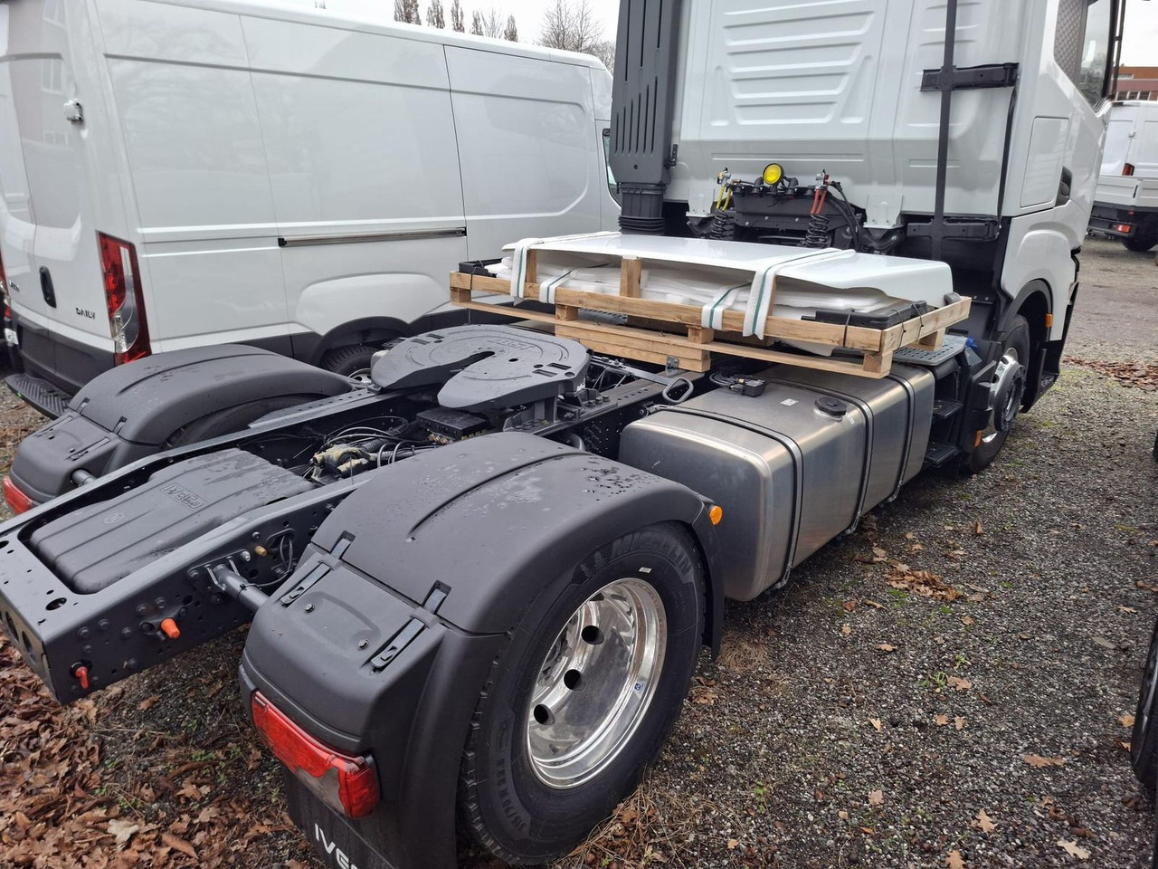 Iveco AT440X58T/P Sattelzug *Mirror Cams*Kamera*Radio* - Tractor unit: picture 4 Iveco AT440X58T/P Sattelzug *Mirror Cams*Kamera*Radio* - Tractor unit: picture 4