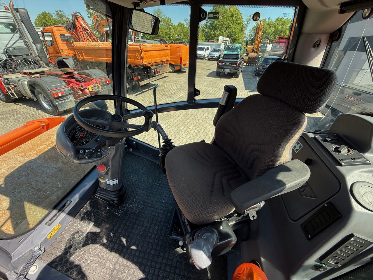 Compactor Hamm H11i Walzenzug Verdichtungsanzeige: picture 17