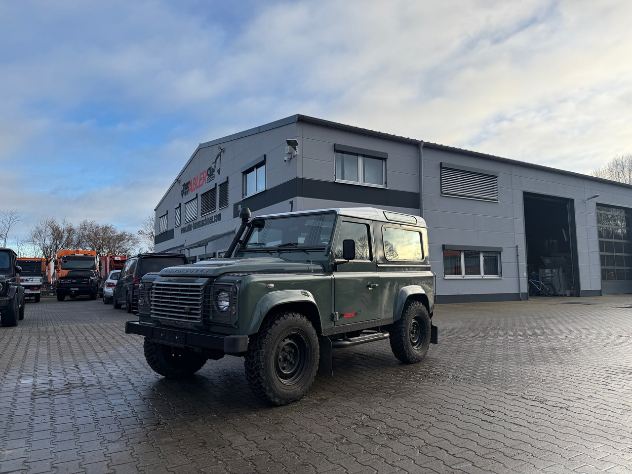 Land Rover Defender 90 2.4TD4 LKW Zulassung AHK - Car: picture 2 Land Rover Defender 90 2.4TD4 LKW Zulassung AHK - Car: picture 2