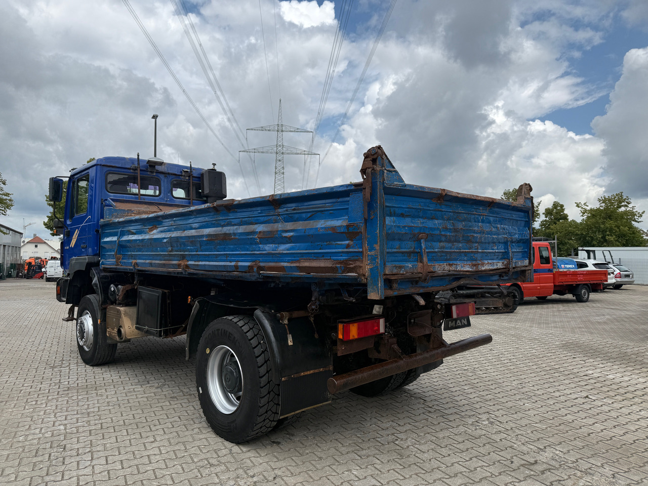 Tipper MAN 19.364 3-Seiten-Kipper Allrad Winterdienst: picture 5