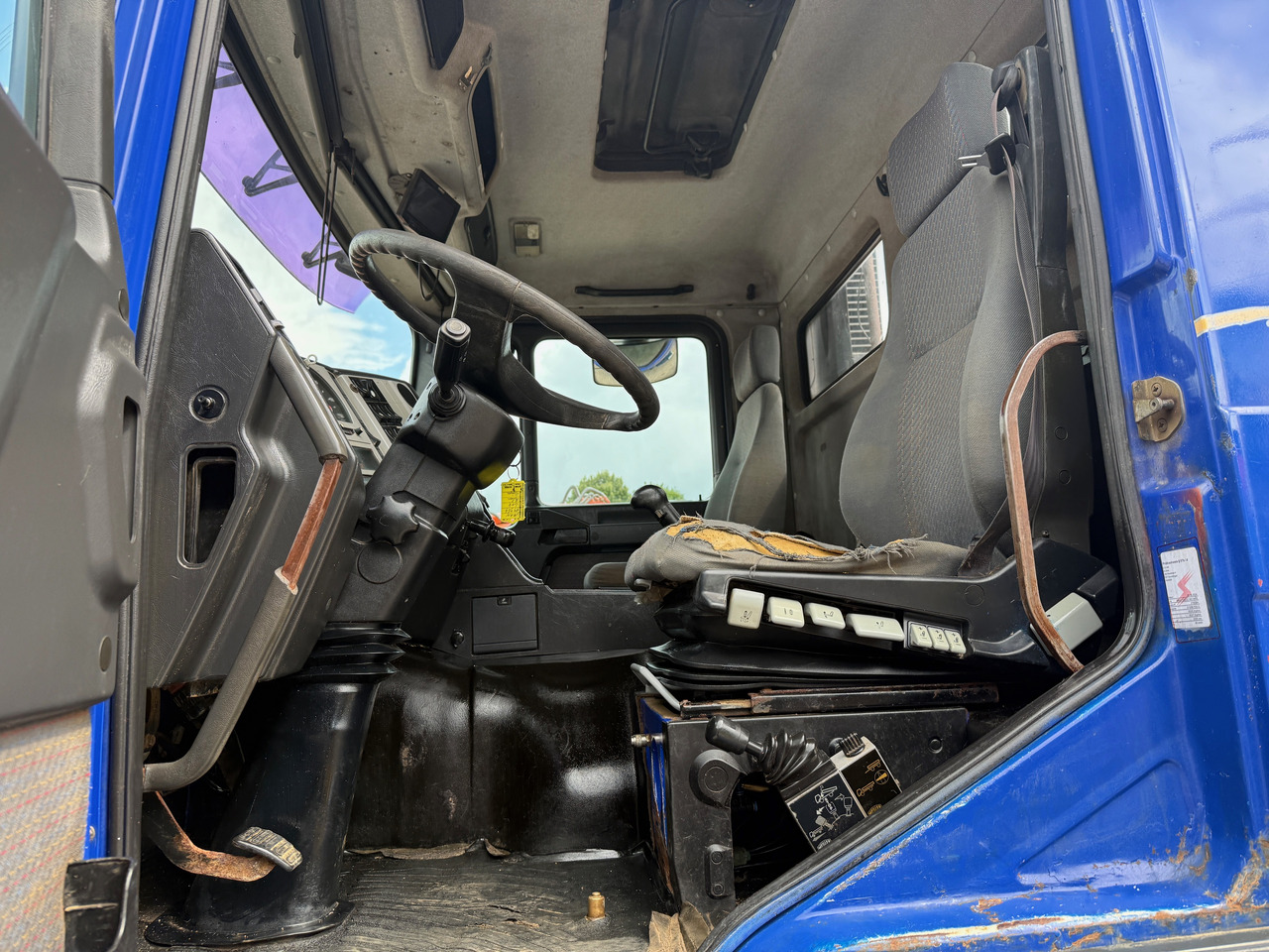 Tipper MAN 19.364 3-Seiten-Kipper Allrad Winterdienst: picture 12
