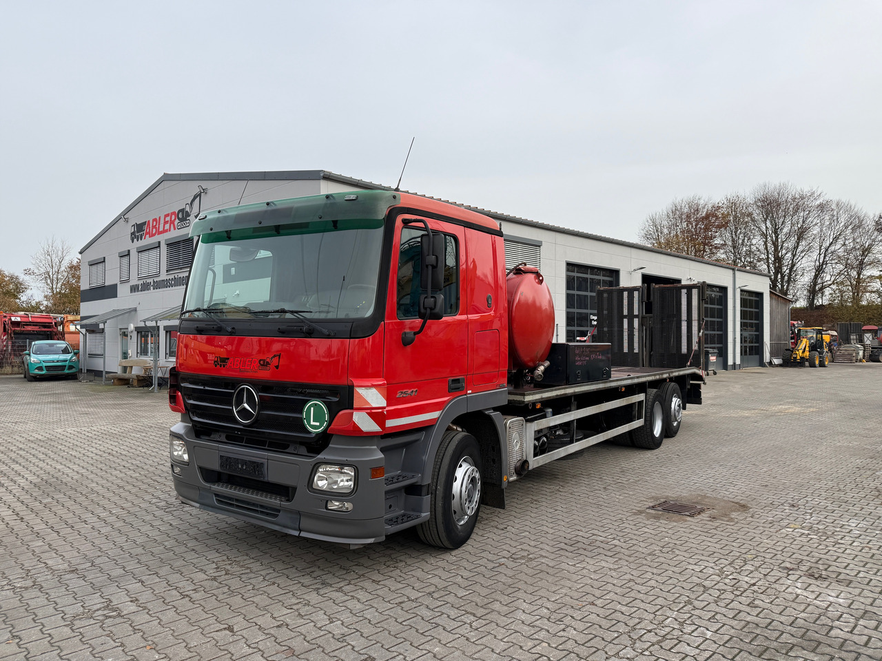Mercedes-Benz 2541 Actros Baumaschinentransporter Klima Retarder - Autotransporter truck: picture 2 Mercedes-Benz 2541 Actros Baumaschinentransporter Klima Retarder - Autotransporter truck: picture 2