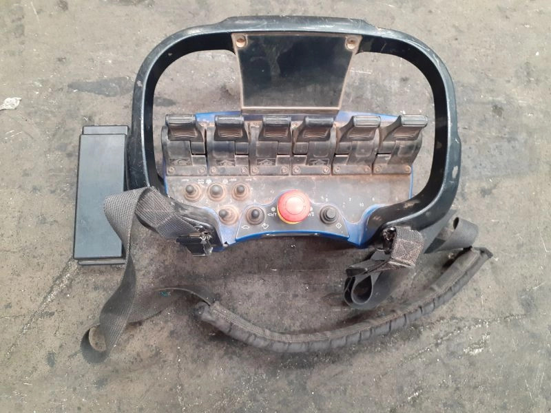 Grúa PM 16 - Loader crane for Truck: picture 1 Grúa PM 16 - Loader crane for Truck: picture 1