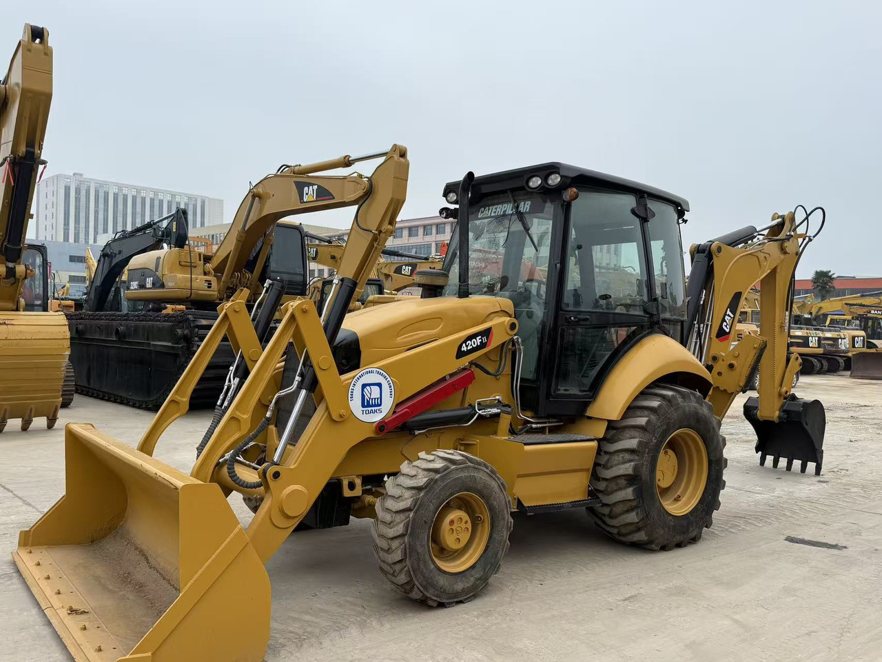 CAT 420F - Backhoe loader: picture 1 CAT 420F - Backhoe loader: picture 1