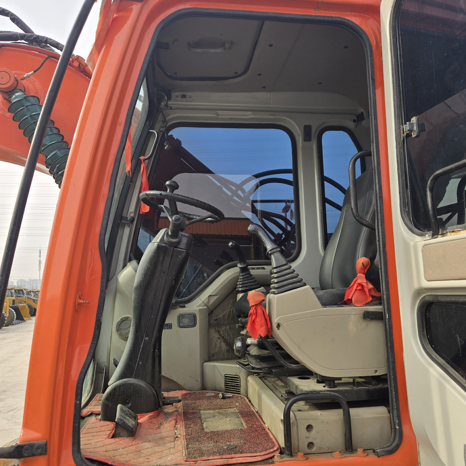 Wheel excavator DOOSAN DX150W: picture 10 Wheel excavator DOOSAN DX150W: picture 10