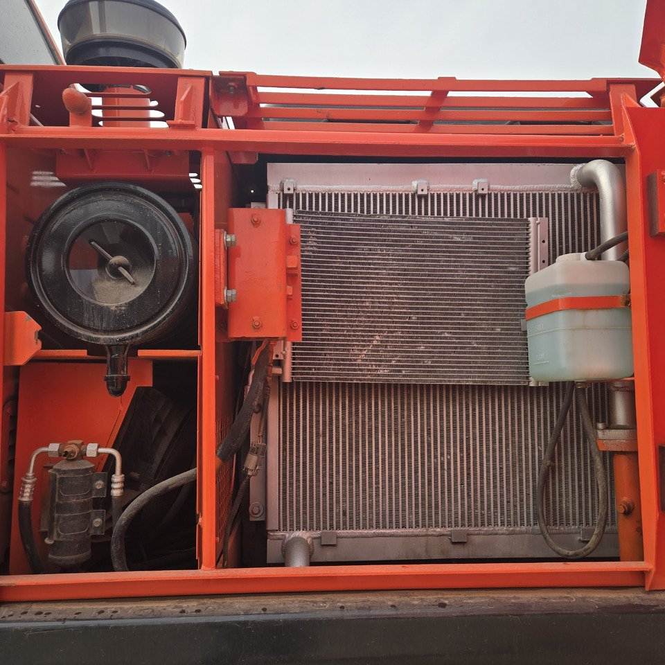 Wheel excavator DOOSAN DX150W: picture 8 Wheel excavator DOOSAN DX150W: picture 8