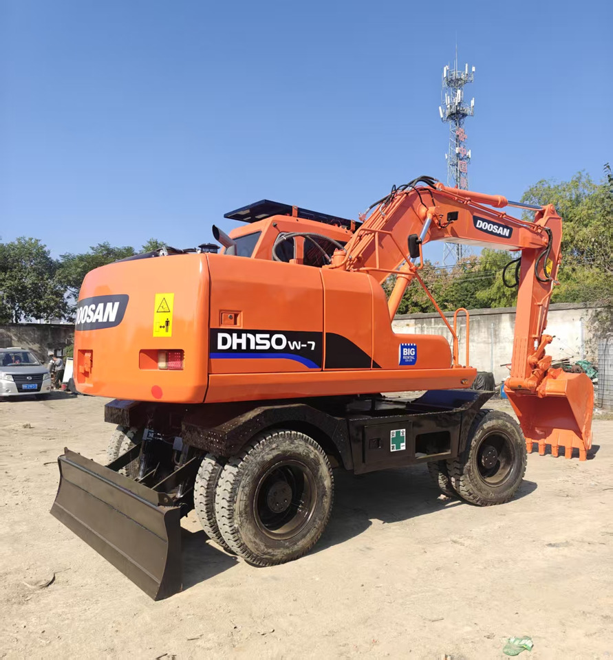 Doosan DH150W - Wheel excavator: picture 4 Doosan DH150W - Wheel excavator: picture 4