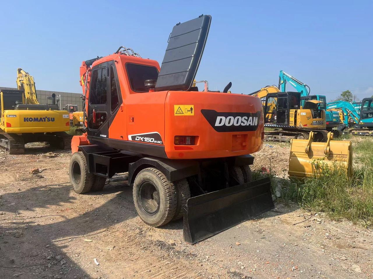 Doosan DX150W-9C - Wheel excavator: picture 4 Doosan DX150W-9C - Wheel excavator: picture 4