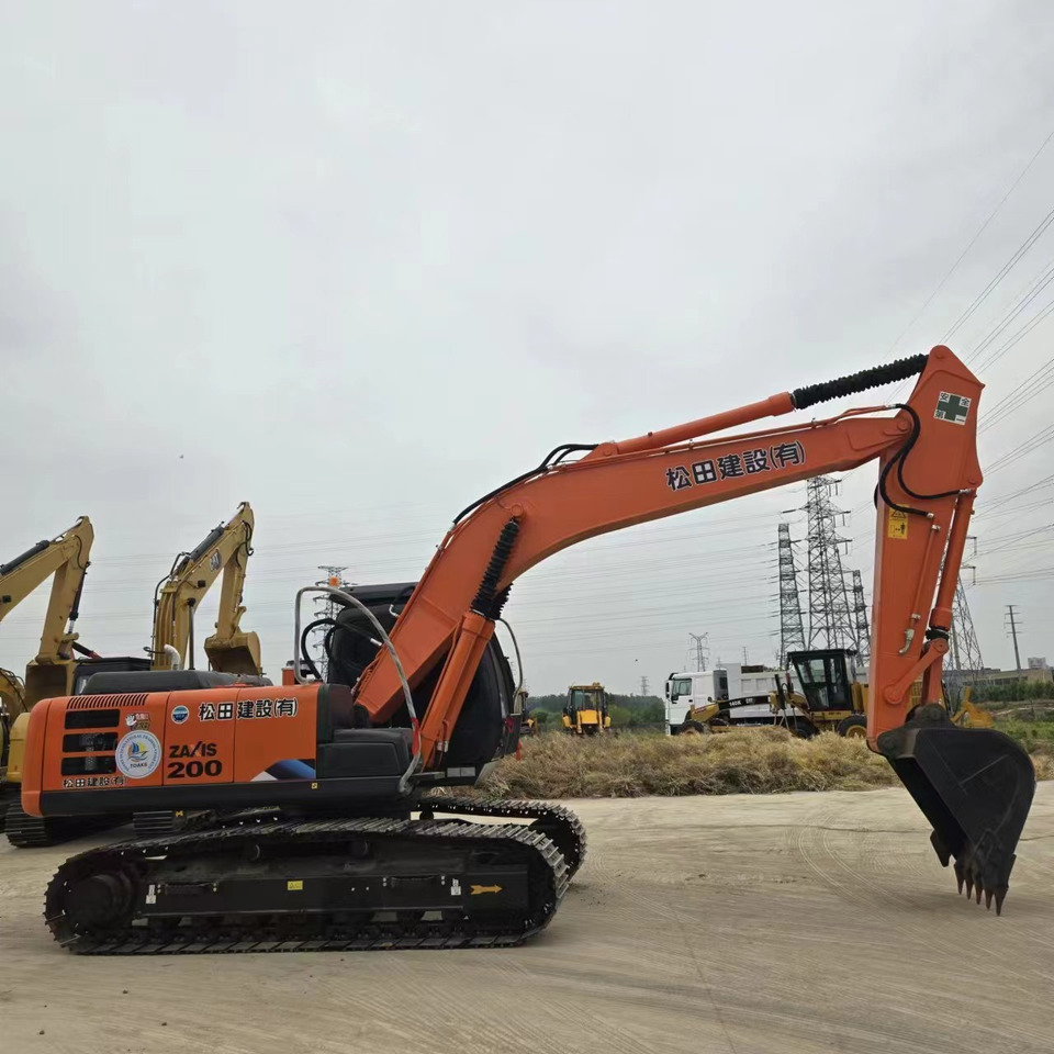 Hitachi ZX200 - Excavator: picture 2 Hitachi ZX200 - Excavator: picture 2