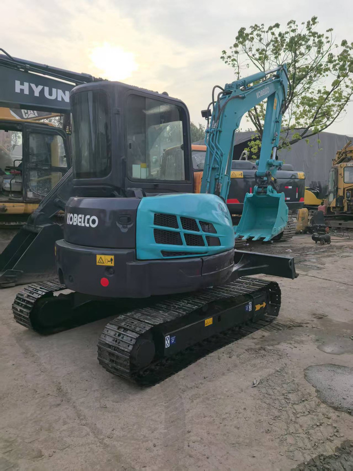 KOBELCO SK55 - Mini excavator: picture 4 KOBELCO SK55 - Mini excavator: picture 4