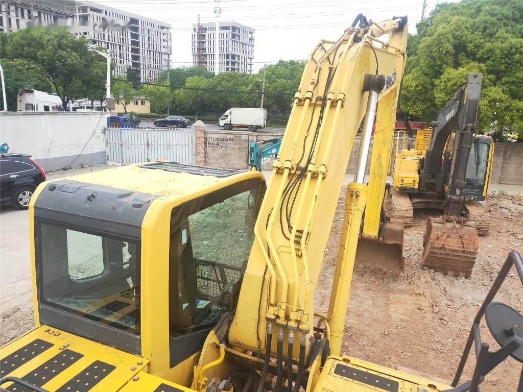 Komatsu PC210-8 - Crawler excavator: picture 3 Komatsu PC210-8 - Crawler excavator: picture 3