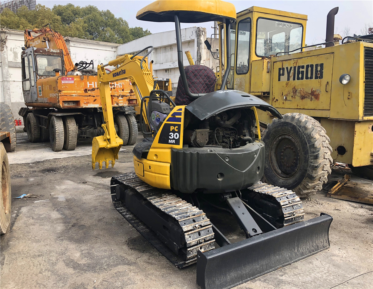 Mini excavator Komatsu PC30MR: picture 6