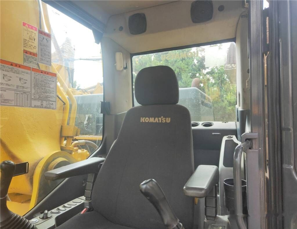 Komatsu PC450LC-8 - Crawler excavator: picture 2 Komatsu PC450LC-8 - Crawler excavator: picture 2