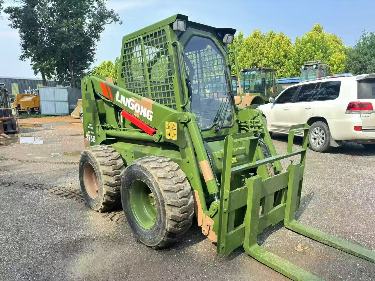 LIUGONG 375B - Skid steer loader: picture 1 LIUGONG 375B - Skid steer loader: picture 1