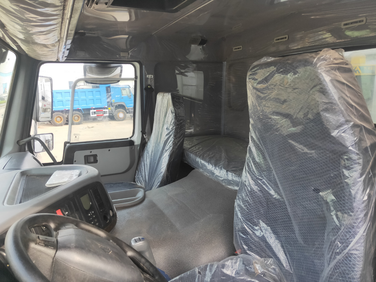 Tipper Sinotruk HOWO 371 6*4 Dump truck: picture 7