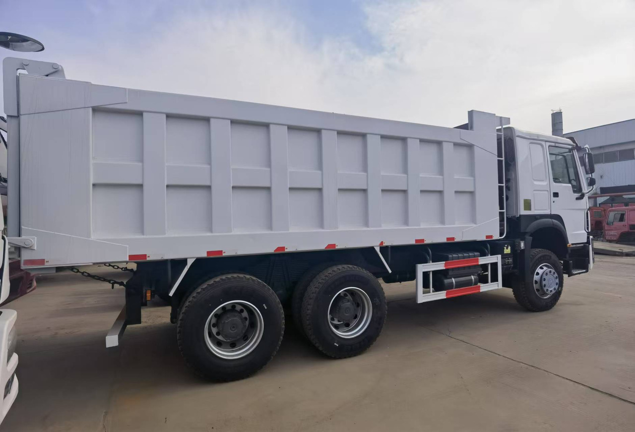 Tipper Sinotruk HOWO 371 6*4 Dump truck（Right rudder）: picture 6