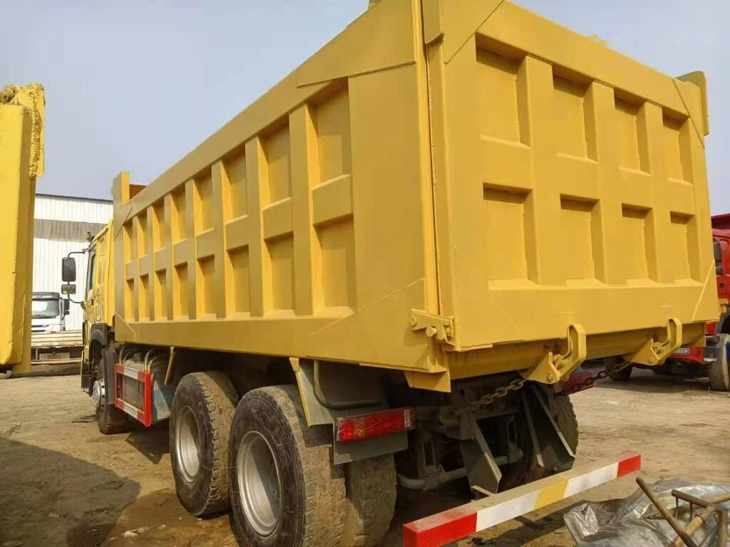 Sinotruk HOWO 6*4 Dump truck - Tipper: picture 3 Sinotruk HOWO 6*4 Dump truck - Tipper: picture 3