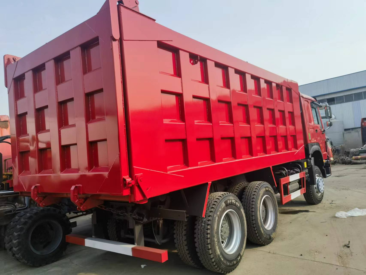 Tipper Sinotruk HOWO 6*4 Dump truck: picture 8