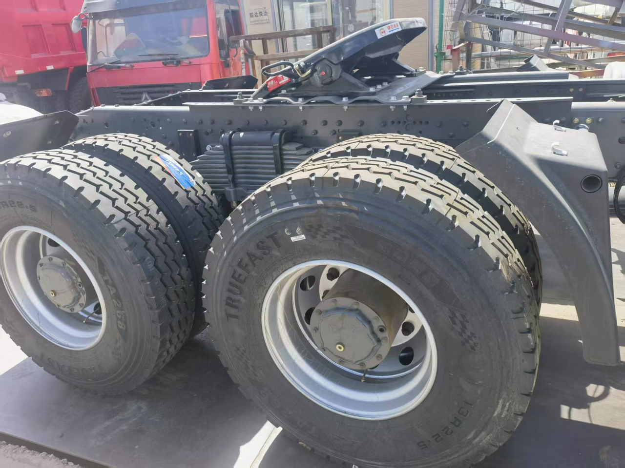 Tractor unit Sinotruk HOHAN 6*4 tractor: picture 7 Tractor unit Sinotruk HOHAN 6*4 tractor: picture 7