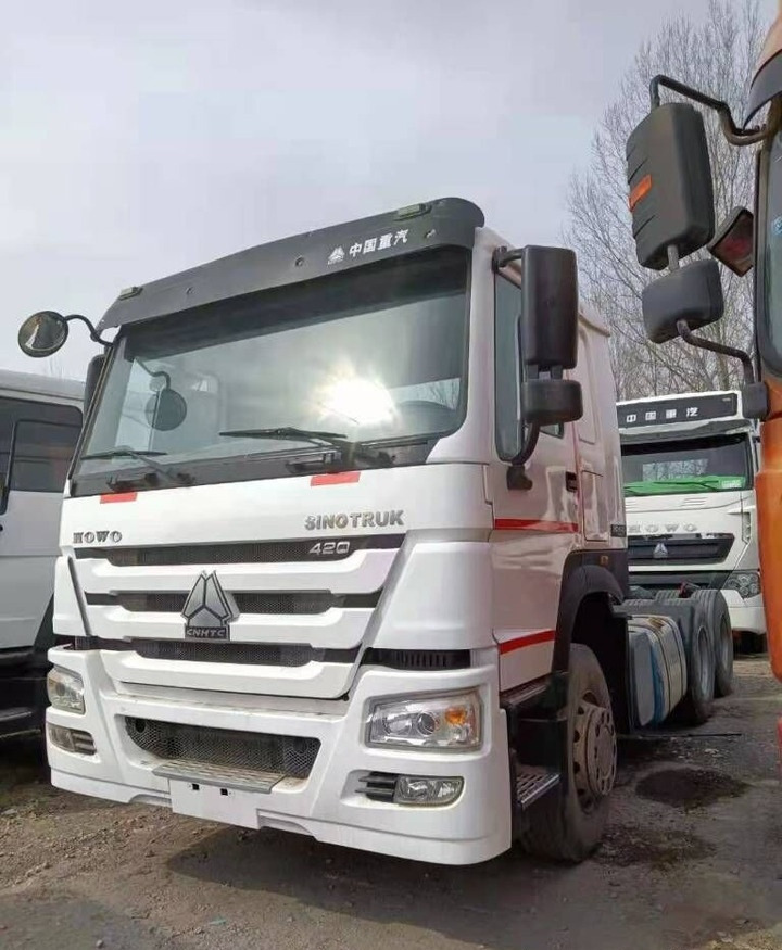 Sinotruk HOWO 420 Tractor - Tractor unit: picture 1 Sinotruk HOWO 420 Tractor - Tractor unit: picture 1