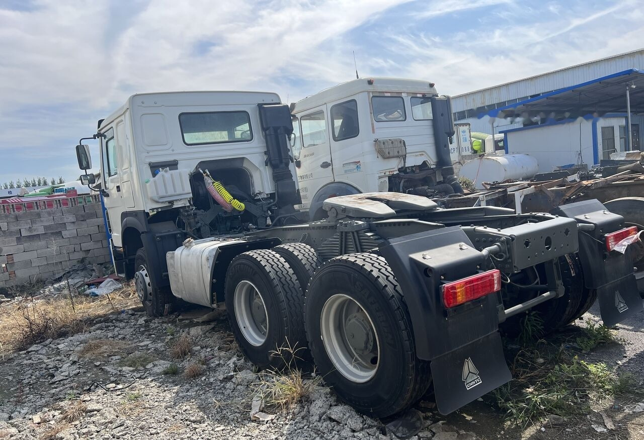 Sinotruk HOWO 420HP 6X4 Tractor - Tractor unit: picture 5 Sinotruk HOWO 420HP 6X4 Tractor - Tractor unit: picture 5