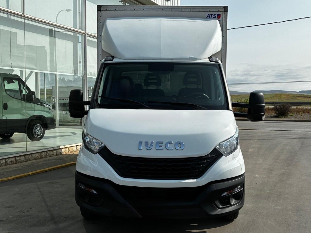 Caja cerrada IVECO 35C16 20m3 - Box van: picture 2 Caja cerrada IVECO 35C16 20m3 - Box van: picture 2