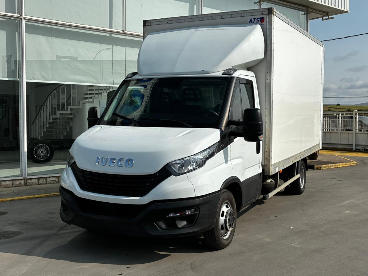 Caja cerrada IVECO 35C16 20m3 - Box van: picture 1 Caja cerrada IVECO 35C16 20m3 - Box van: picture 1