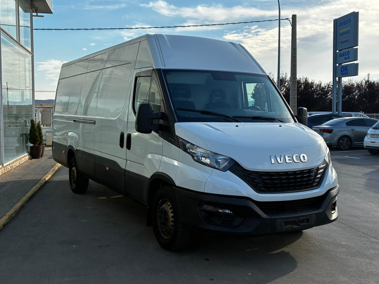Furgón IVECO 35S14 V 16m3 - Panel van: picture 3 Furgón IVECO 35S14 V 16m3 - Panel van: picture 3