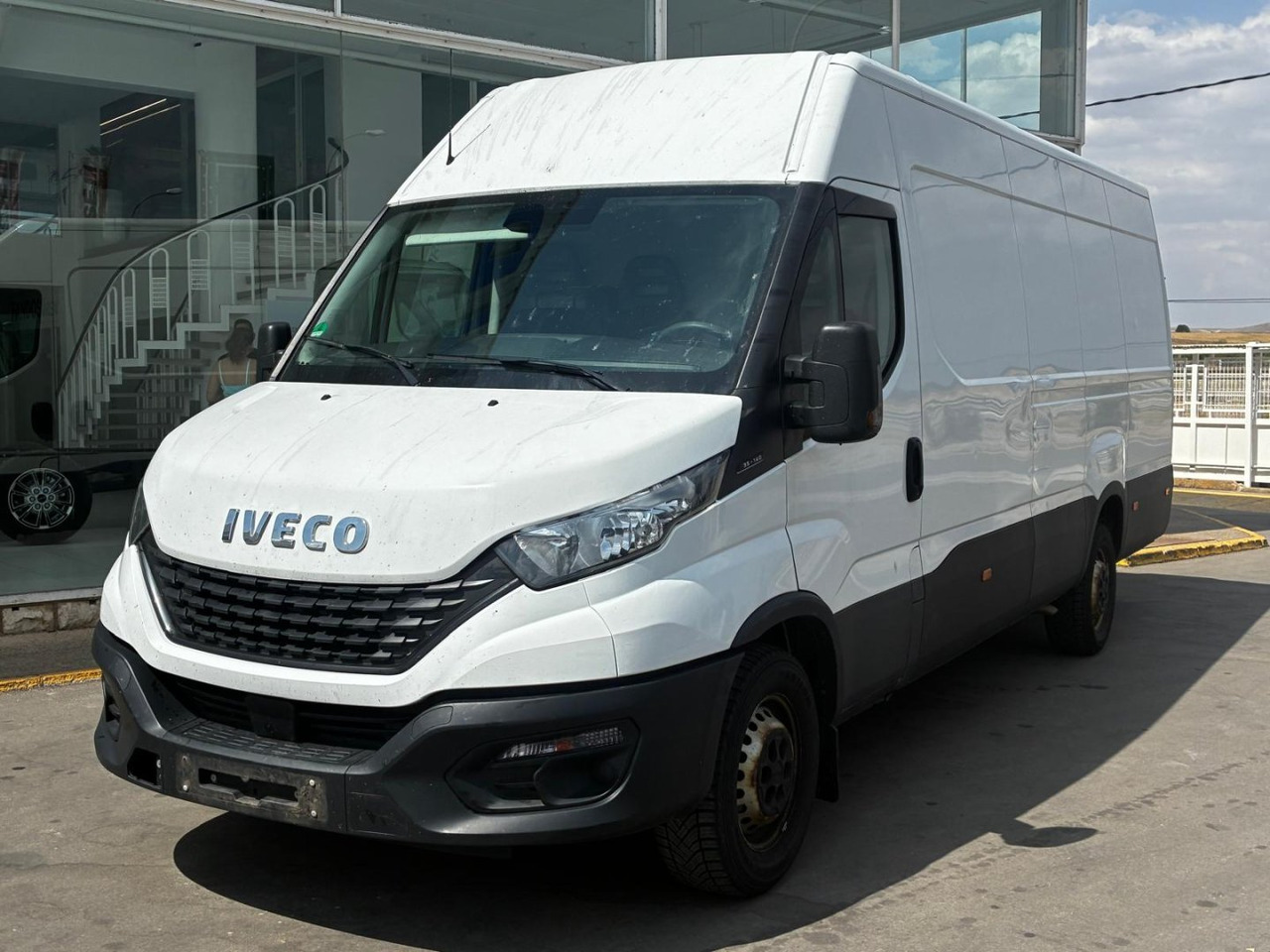 Furgón IVECO 35S14 V 16m3 - Panel van: picture 1 Furgón IVECO 35S14 V 16m3 - Panel van: picture 1