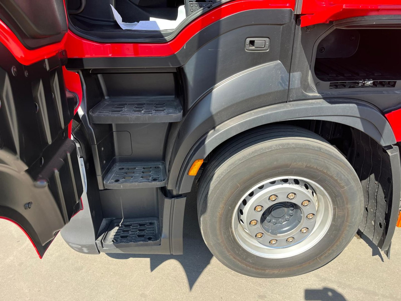 Tractor unit Cabeza Tractora IVECO 460 AUTOMATICO CON INTARDER: picture 10