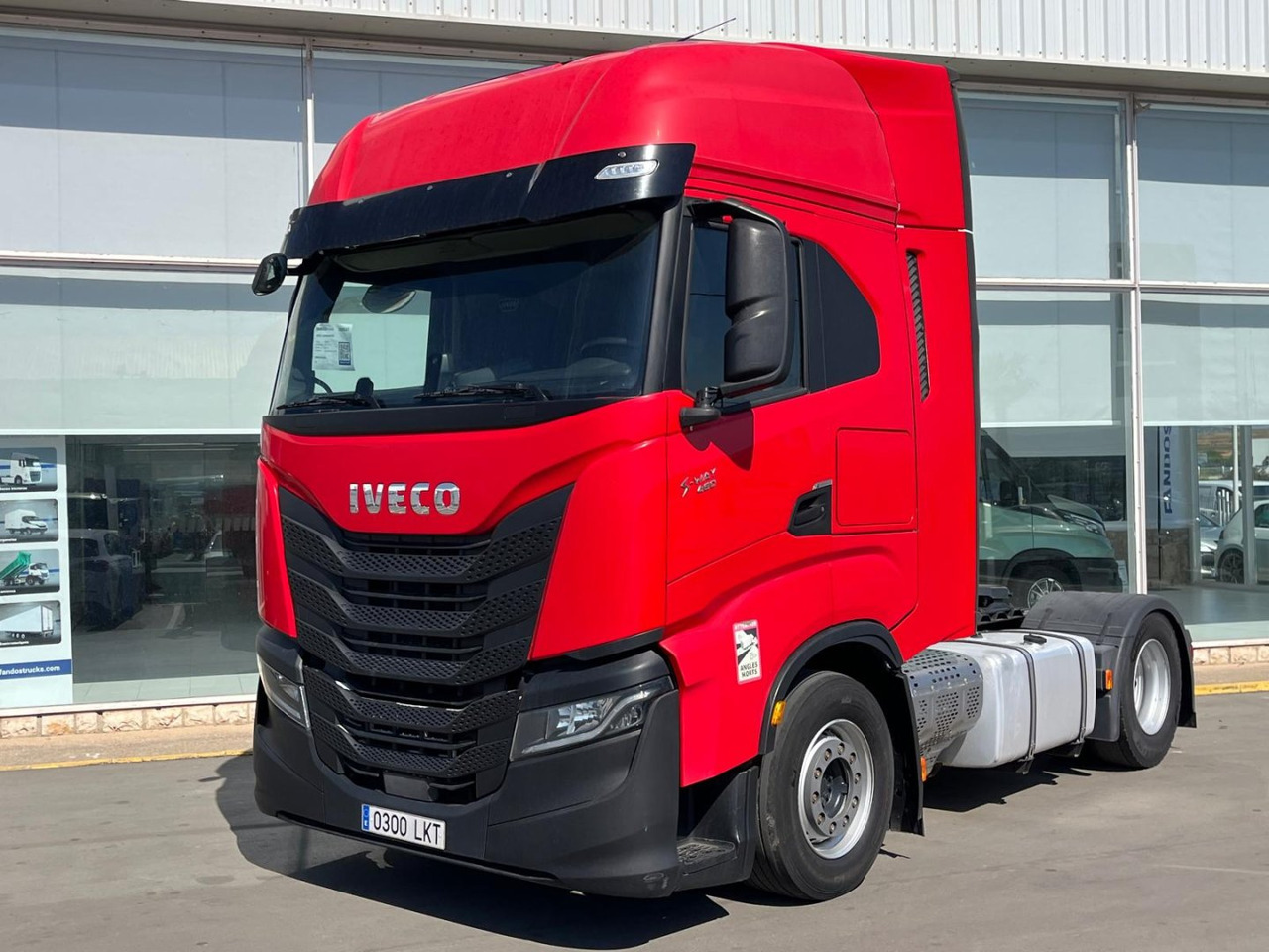 Cabeza Tractora IVECO 460 AUTOMATICO CON INTARDER - Tractor unit: picture 1 Cabeza Tractora IVECO 460 AUTOMATICO CON INTARDER - Tractor unit: picture 1