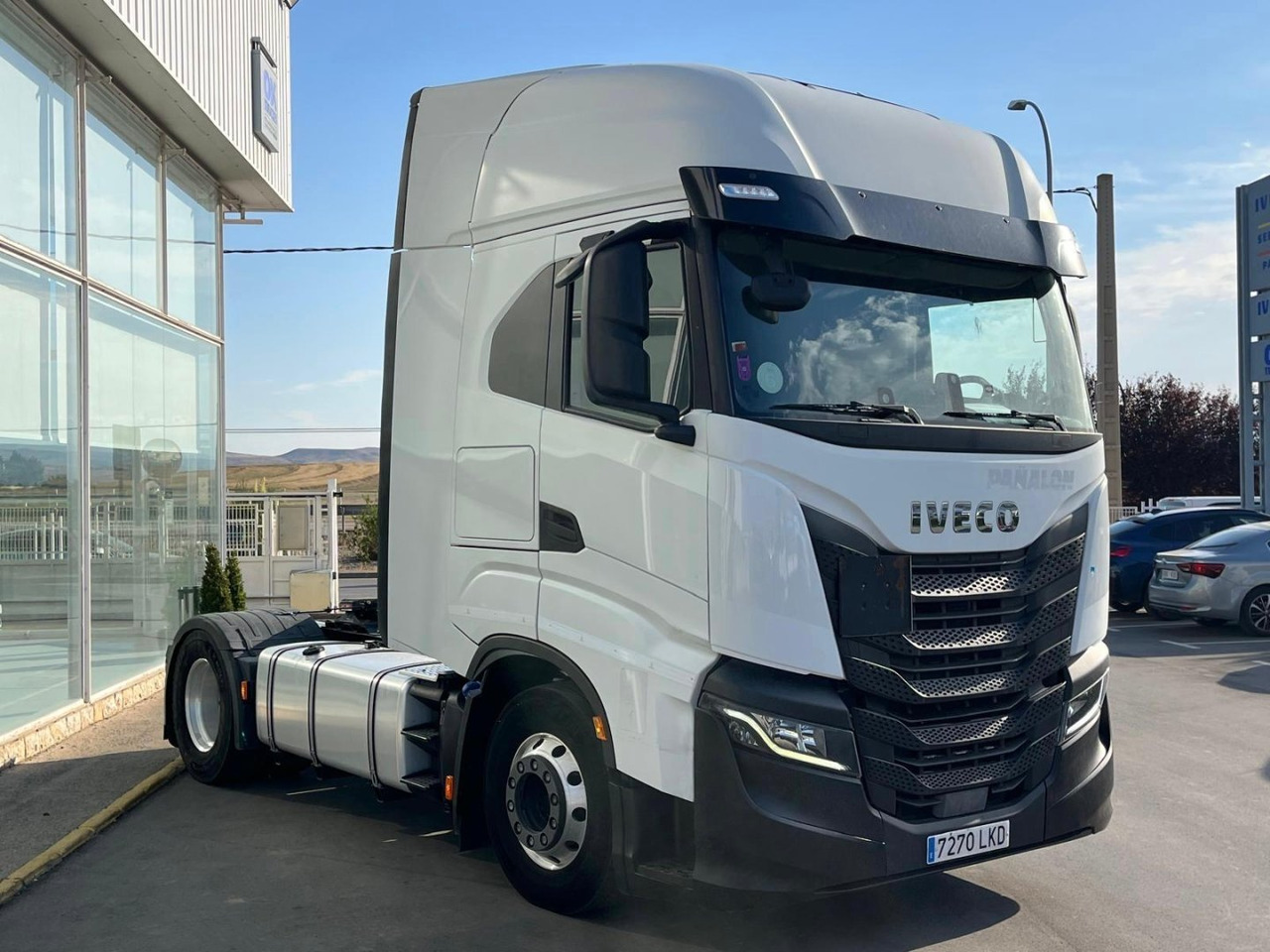 Cabeza Tractora IVECO 460 AUTOMATICO CON INTARDER - Tractor unit: picture 3 Cabeza Tractora IVECO 460 AUTOMATICO CON INTARDER - Tractor unit: picture 3