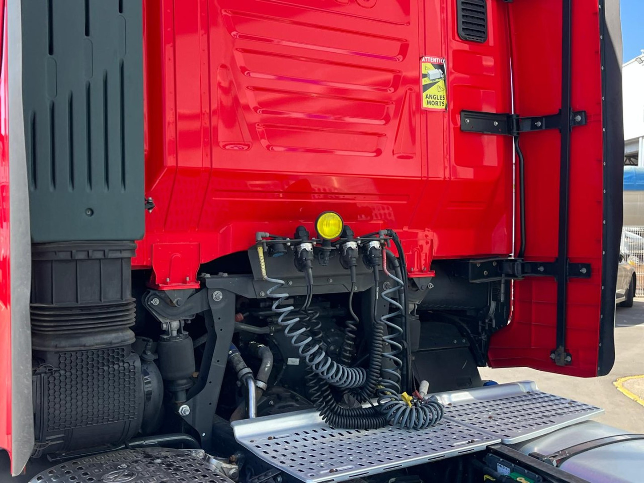 Tractor unit Cabeza Tractora IVECO 460 AUTOMATICO CON INTARDER: picture 9