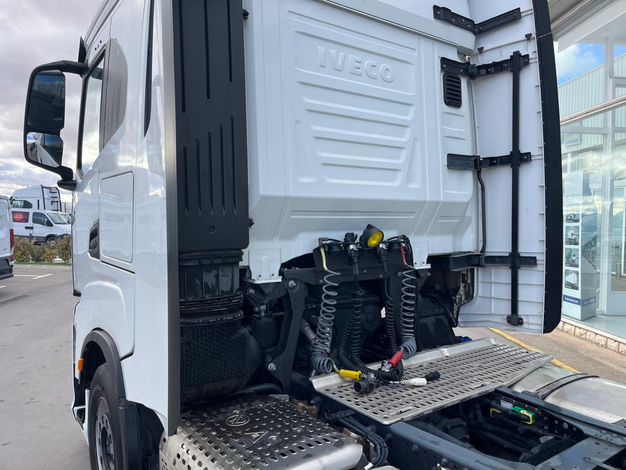 Cabeza Tractora IVECO S-WAY 510 AUTOMATICO CON INTARDER - Tractor unit: picture 4 Cabeza Tractora IVECO S-WAY 510 AUTOMATICO CON INTARDER - Tractor unit: picture 4