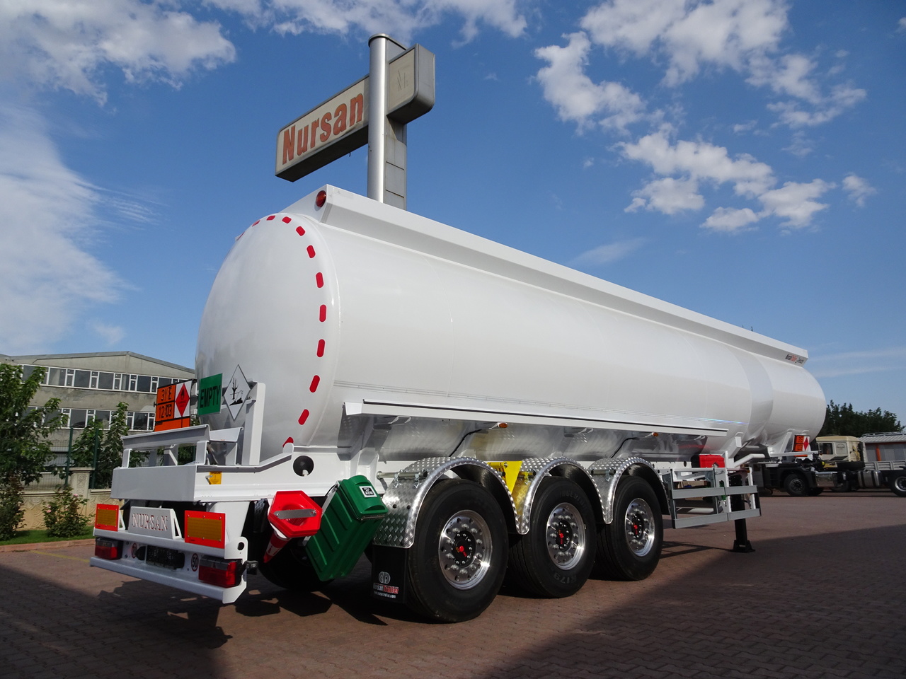 NURSAN Aluminium Tanker - Tank semi-trailer: picture 1 NURSAN Aluminium Tanker - Tank semi-trailer: picture 1