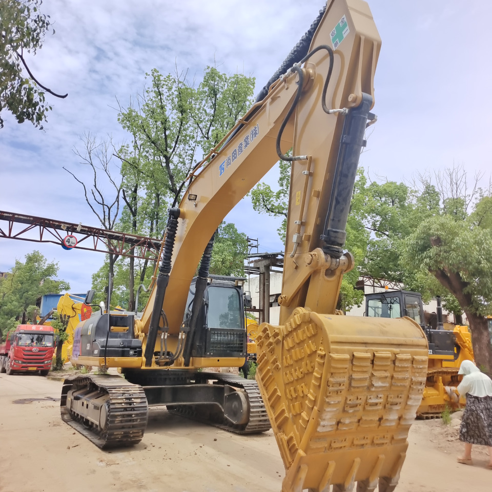 Crawler excavator CAT 336D: picture 8