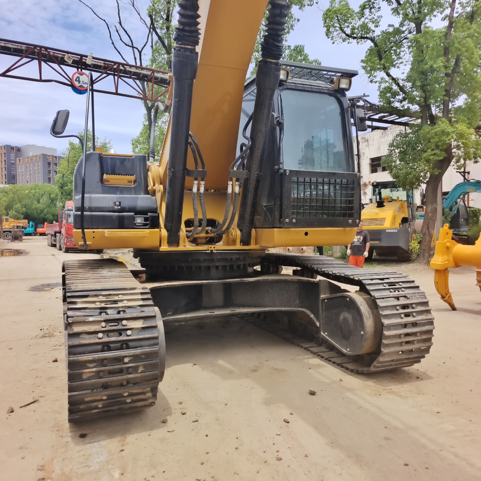 Crawler excavator CAT 336D: picture 10