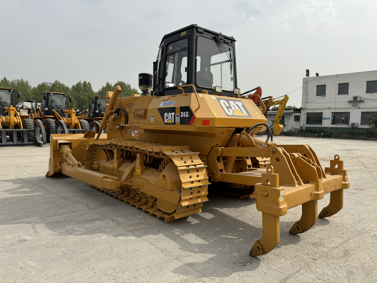 CAT D6G - Bulldozer: picture 1 CAT D6G - Bulldozer: picture 1