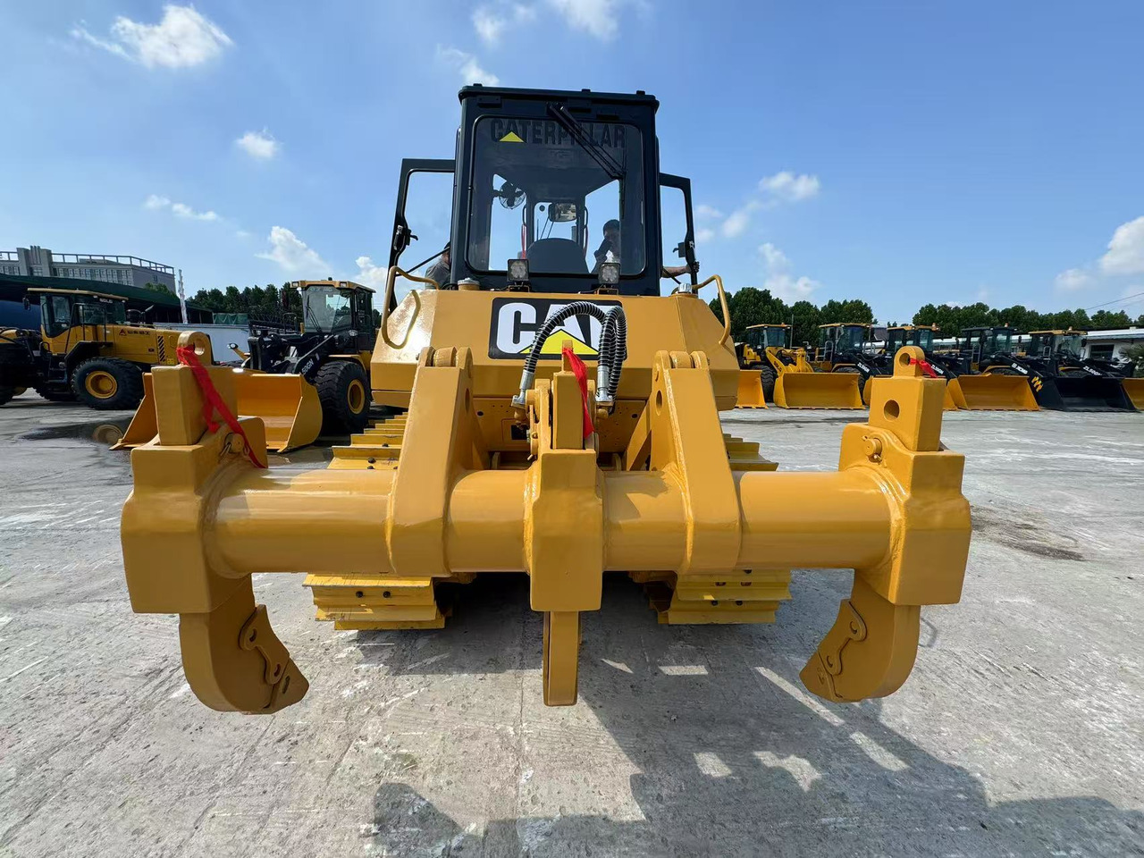 CAT D6G - Bulldozer: picture 2 CAT D6G - Bulldozer: picture 2