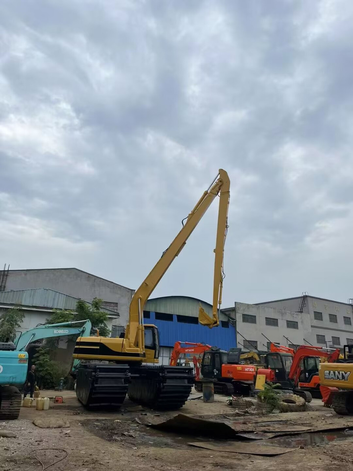 CATERPILLAR 320BL 320CL 18 MERTER EXTENDED ARM DREDGER - Amphibious excavator: picture 4 CATERPILLAR 320BL 320CL 18 MERTER EXTENDED ARM DREDGER - Amphibious excavator: picture 4